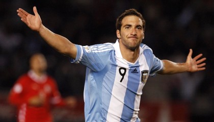 九游官网下载电脑版-“德甲最后冲刺：多队誓夺冠军宝座”，德甲最高分夺冠