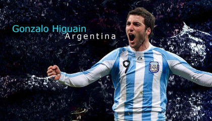 九游游戏中心官网-“新规则背景下的战术演变：快攻快防成为球队制胜的核心策略”