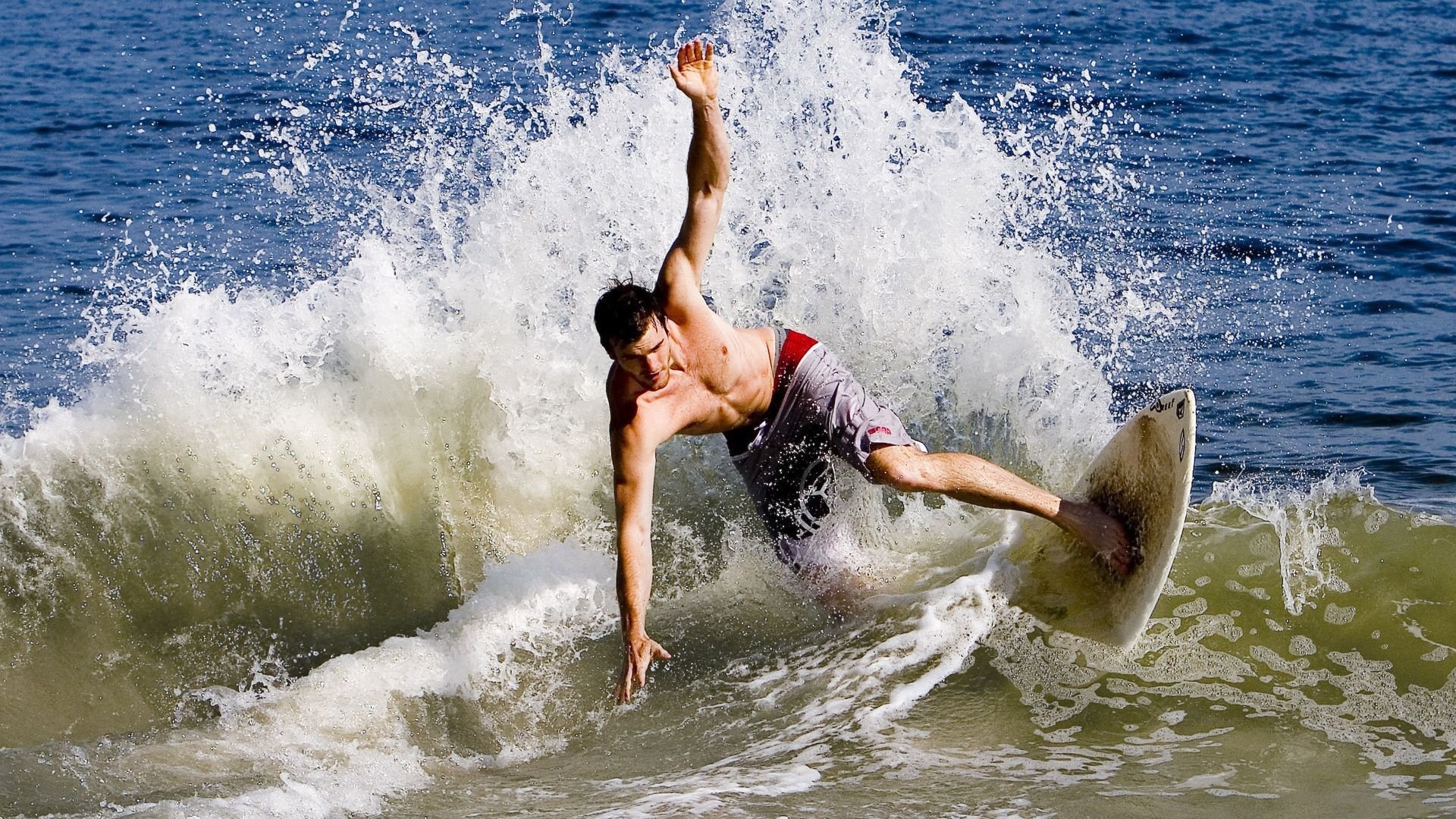 科尔·帕尔默连续第二年获得英超年度最佳年轻球员提名，历届英超最佳年轻球员